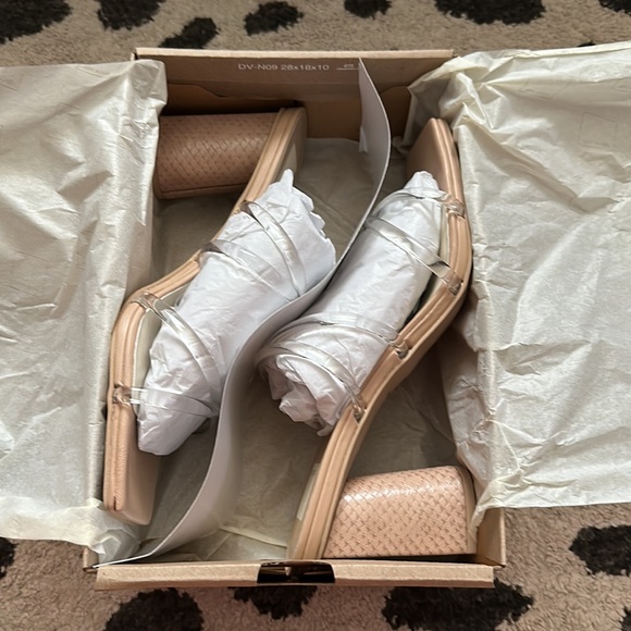 New in box Dolce Vita Patsi - Picture 4 of 5